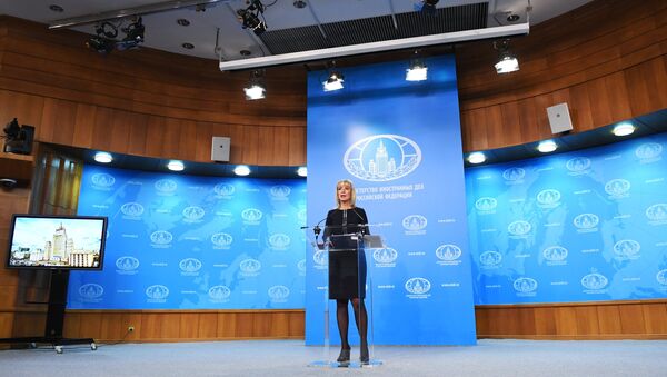 Официальный представитель министерства иностранных дел РФ Мария Захарова во время брифинга по текущим вопросам внешней политики - Sputnik Азербайджан
