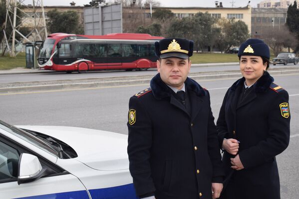 Baş Dövlət Yol Polisi İdarəsinin əməkdaşlarının Bakıda piyadalara qarşı keçirdiyi reyd - Sputnik Azərbaycan