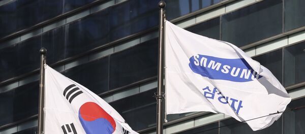 Флаги Южной Кореи и компании Samsung, фото из архива - Sputnik Азербайджан