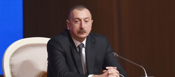 Президент Азербайджанской Республики Ильхам Алиев в ходе VI съезда Партии Ени Азербайджан. Баку, 8 февраля 2018 года Президент Азербайджанской Республики Ильхам Алиев в ходе VI съезда Партии Ени Азербайджан. Баку, 8 февраля 2018 года - Sputnik Азербайджан
