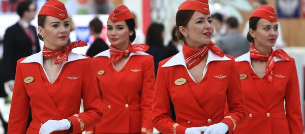 Стюардессы авиакомпании Аэрофлот на Российском инвестиционном форуме (РИФ-2018) в Сочи Стюардессы авиакомпании Аэрофлот на Российском инвестиционном форуме (РИФ-2018) в Сочи - Sputnik Азербайджан