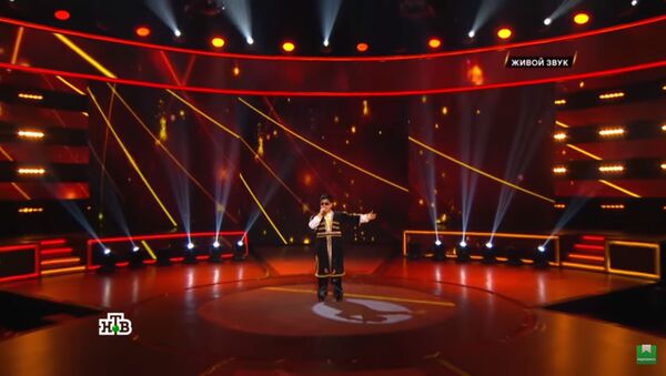 Азербайджанец исполнил песню Бейбутова в Москве - Sputnik Азербайджан