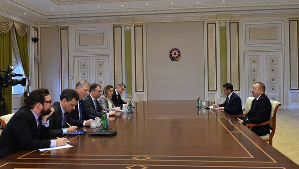 Президент Ильхам Алиев принял делегацию во главе со специальным посланником Европейского Союза - Sputnik Азербайджан