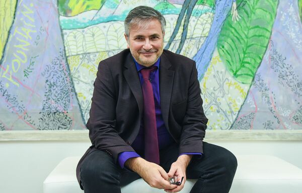 Avropa İttifaqının Azərbaycan nümayəndəliyinin siyasət və mətbuat şöbəsinin rəhbəri Denis Daniilidis Avropa İttifaqının Azərbaycan nümayəndəliyinin siyasət və mətbuat şöbəsinin rəhbəri Denis Daniilidis - Sputnik Azərbaycan