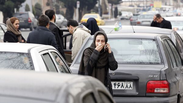 Люди на улицах Тегерана, фото из архива - Sputnik Азербайджан