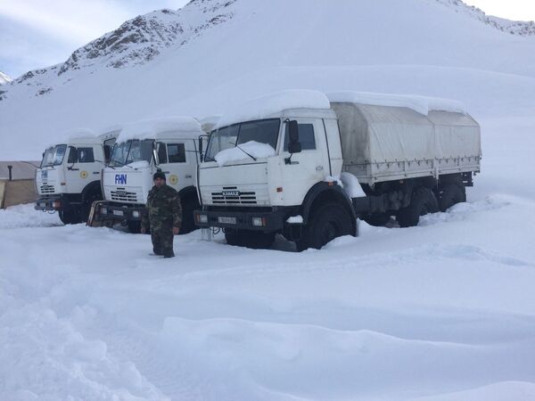 Техника МЧС Азербайджана на территории, где ведутся поисковые работы Техника МЧС Азербайджана на территории, где ведутся поисковые работы - Sputnik Азербайджан