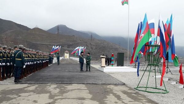 Состоялась церемония  установки первых пограничных знаков на азербайджано-российской границе в четверг на территории села Зухул в Гусарском районе - Sputnik Азербайджан