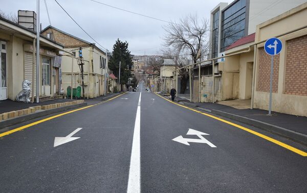 Отремонтированная дорога в Бинагадинском районе Баку - Sputnik Азербайджан