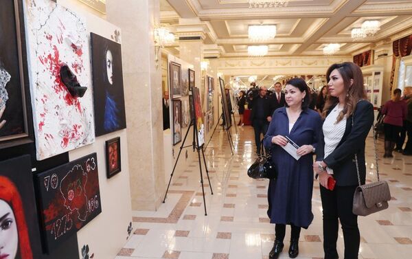 Художественная выставка Голос Карабаха, приуроченная к 26-й годовщине Ходжалинского геноцида - Sputnik Азербайджан