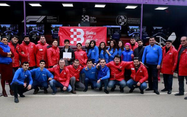 Второй региональный турнир на симуляторах Формулы 1 под девизом “Твоя формула скорости” - Sputnik Азербайджан