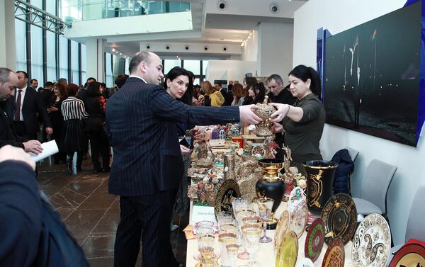 Выставка-ярмарка в рамках конференции на тему Поддержка малого предпринимательства в Бакинском бизнес-центре // - Sputnik Азербайджан