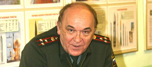 Российский эксперт, военный обозреватель, полковник в отставке Виктор Баранец Российский эксперт, военный обозреватель, полковник в отставке Виктор Баранец - Sputnik Азербайджан