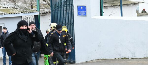 Пожар в Республиканском наркологическом диспансере в Баку - Sputnik Азербайджан