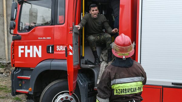 Пожар в Республиканском наркологическом диспансере в Баку  - Sputnik Азербайджан