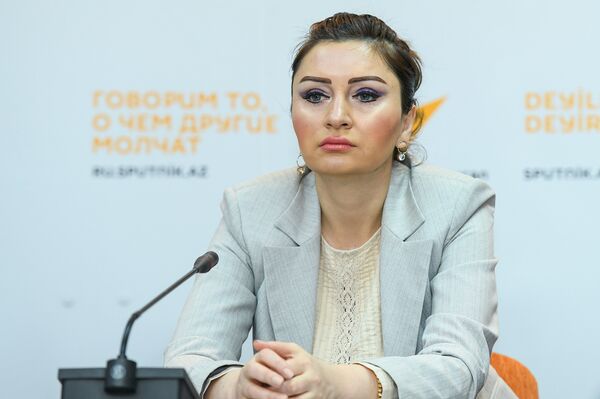 Женщина не вернется к очагу в пещере: грядут перемены? Женщина не вернется к очагу в пещере: грядут перемены? - Sputnik Азербайджан