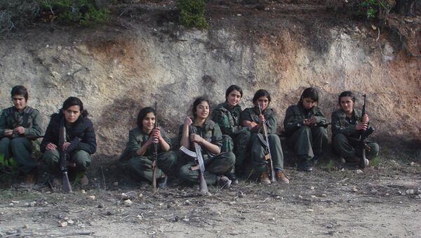 PKK/YPG/PYD terror təşkilatındakı azyaşlı uşaqlar - Sputnik Azərbaycan
