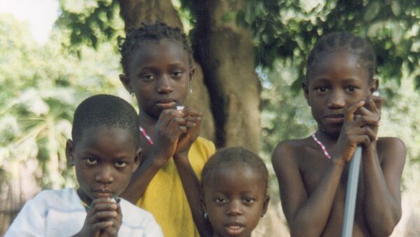 Африканские дети, фото из архива - Sputnik Азербайджан