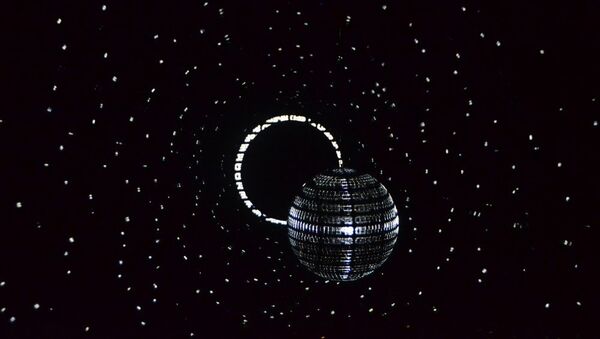 Световая инсталляция немецкого художника Миши Кубалля под названием Space – Speech – Speed - Sputnik Азербайджан
