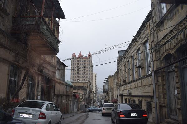Снос домов на Советской проводится согласно новому Генплану Баку Снос домов на Советской проводится согласно новому Генплану Баку - Sputnik Азербайджан