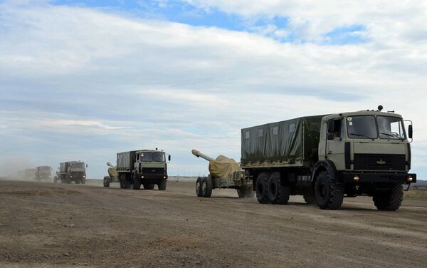 В ходе широкомасштабных учений проводится передислокация войск - Sputnik Азербайджан