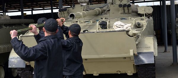 Личный состав и военная техника, привлеченные к учениям возвращены в пункты постоянной дислокации Личный состав и военная техника, привлеченные к учениям возвращены в пункты постоянной дислокации - Sputnik Азербайджан