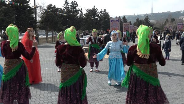 Восточный Новый год встречают на берегу Каспия - Sputnik Азербайджан