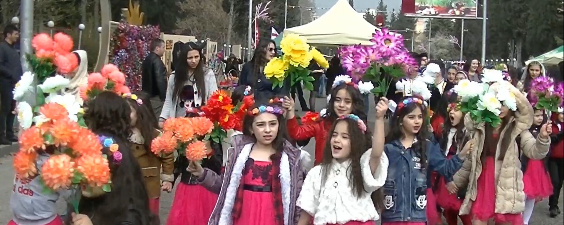 Праздник весны: как Новруз-байрам отметили азербайджанцы в Марнеули - Sputnik Азербайджан, 1920, 25.03.2018