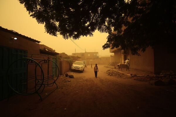 Пыльная буря в Хартуме, Судан - Sputnik Азербайджан