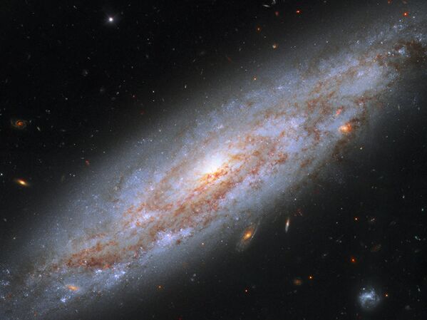 Галактика NGC 3972 в созвездии Большой Медведицы - Sputnik Азербайджан