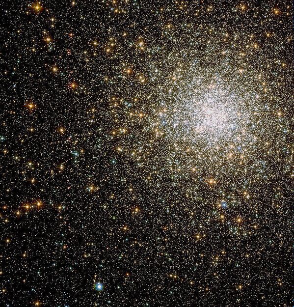 M62 - шаровое звездное скопление галактик в созвездии Змееносца - Sputnik Азербайджан