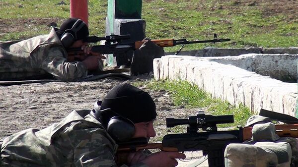 Проведено соревнование на звание Лучший снайпер Проведено соревнование на звание Лучший снайпер - Sputnik Азербайджан