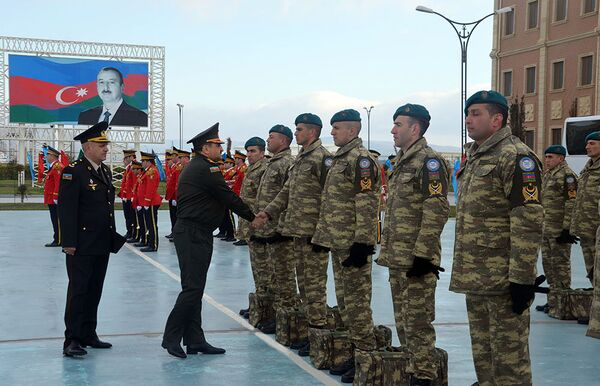 Группа миротворцев из Азербайджана отправлена в Афганистан Группа миротворцев из Азербайджана отправлена в Афганистан - Sputnik Азербайджан