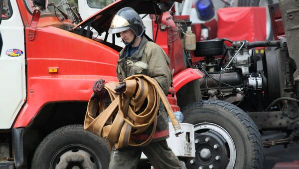 Пожарный, фото из архива - Sputnik Азербайджан