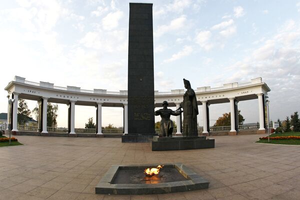 Памятник воинам Мордовии, павшим в годы Великой Отечественной войны, в Саранске - Sputnik Азербайджан