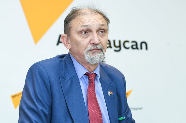 Libermanın başı üzərində qara buludlar: İsrail-Azərbaycan münasibətləri necə olacaq? Libermanın başı üzərində qara buludlar: İsrail-Azərbaycan münasibətləri necə olacaq? - Sputnik Azərbaycan