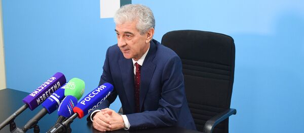 Али Ахмедов, заместитель премьер-министра Азербайджана Али Ахмедов, заместитель премьер-министра Азербайджана - Sputnik Азербайджан