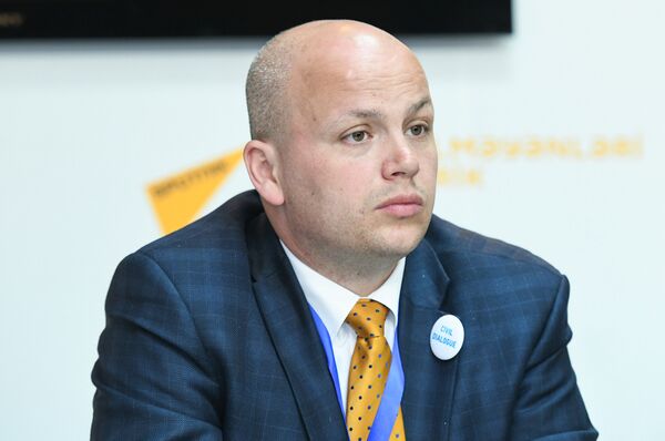 Александр Симов Александр Симов - Sputnik Азербайджан