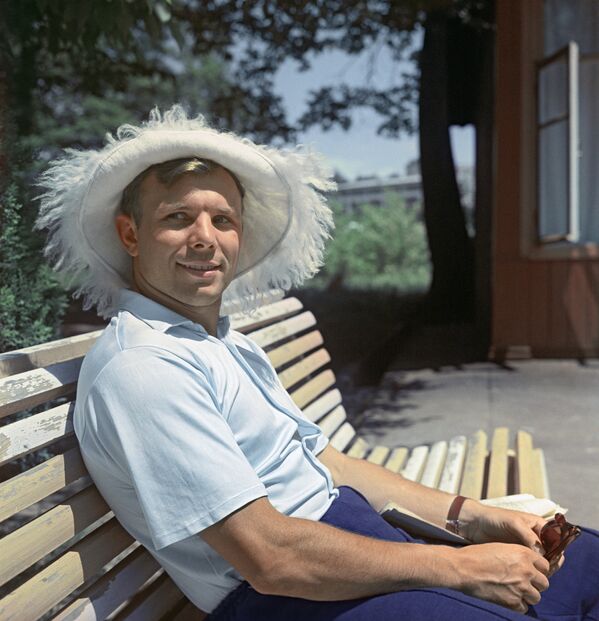 Первый в мире космонавт, Герой Советского Союза Юрий Гагарин. - Sputnik Азербайджан