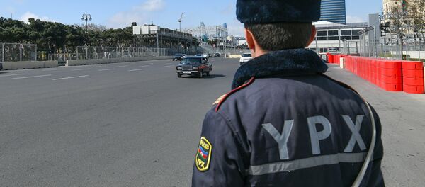 Сотрудник дорожно-патрульной службы в Баку, фото из архива - Sputnik Азербайджан