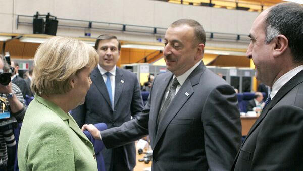 İlham Əliyev və Angela Merkel - Sputnik Azərbaycan