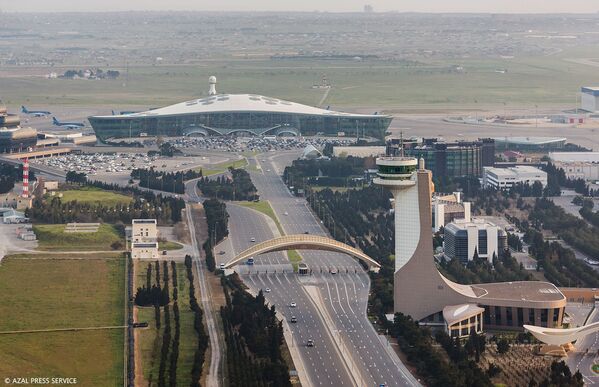 Международный аэропорт Гейдар Алиев с высоты птичьего полета - Sputnik Азербайджан