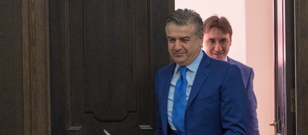 Премьер-министр Армении Карен Карапетян Премьер-министр Армении Карен Карапетян - Sputnik Азербайджан