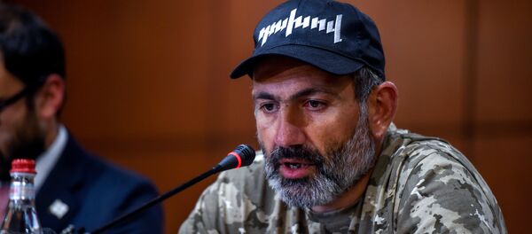 Пресс-конференция Никола Пашиняна (24 апреля 2018). Гостиница Marriott Armenia, Ереван Пресс-конференция Никола Пашиняна (24 апреля 2018). Гостиница Marriott Armenia, Ереван - Sputnik Азербайджан