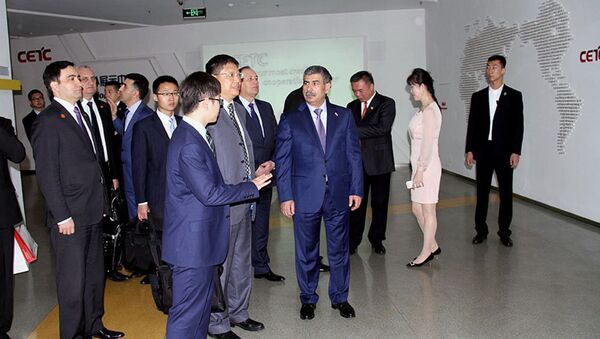 Министр обороны Азербайджана генерал-полковник Закир Гасанов посетил китайскую компанию “CETC International” - Sputnik Азербайджан