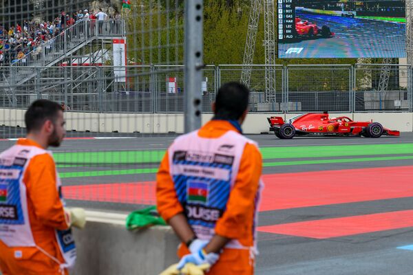 Третий день третьего сезона Гран-при Азербайджана Формулы-1 - Sputnik Азербайджан
