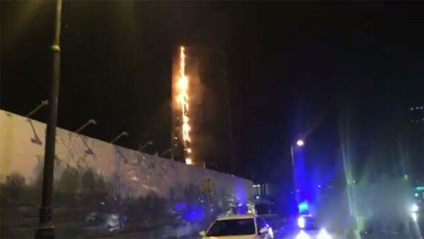 Пожар в здании, известном как Trump Tower - Sputnik Azərbaycan