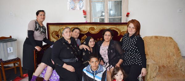 Nəcimə nənənin 7 övladı, 38 nəvəsi, 72 nəticəsi, 10 kötücəsi var Nəcimə nənənin 7 övladı, 38 nəvəsi, 72 nəticəsi, 10 kötücəsi var - Sputnik Азербайджан