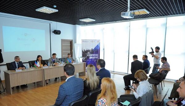 Проведена презентация медиа проекта 100 лет АДР Проведена презентация медиа проекта 100 лет АДР - Sputnik Азербайджан