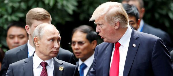 Владимир Путин и Дональд Трамп Владимир Путин и Дональд Трамп - Sputnik Азербайджан