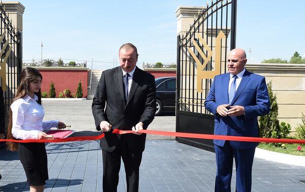 İlham Əliyev “Azərxalça” ASC-nin Xaçmaz filialının açılışında iştirak edib - Sputnik Azərbaycan